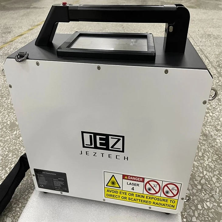 Máquina de limpeza a laser para mochila 100w